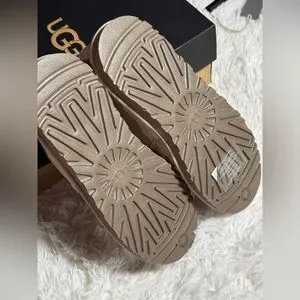 UGG | Shoes | New Ugg Mens Maksim Ii Boot | Poshmark display picture 1